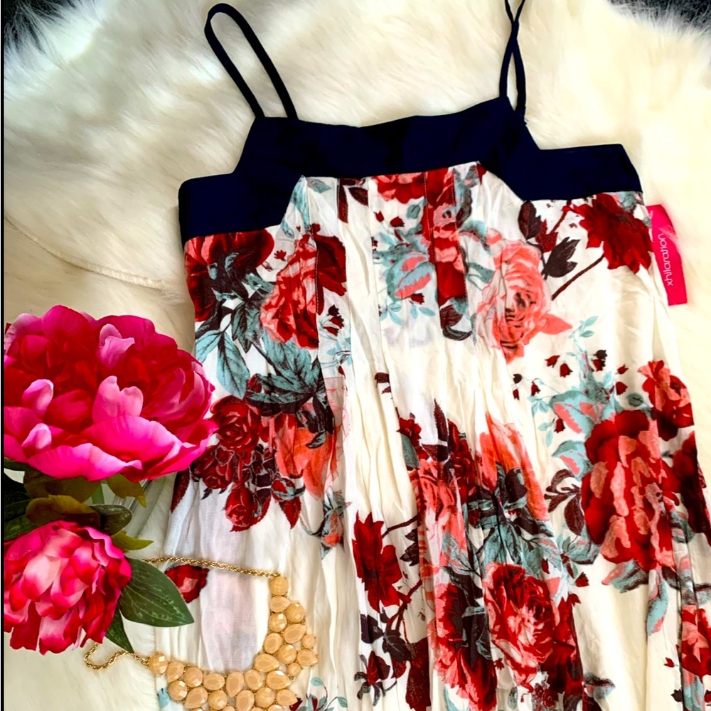 NWT Printed long maxi dress